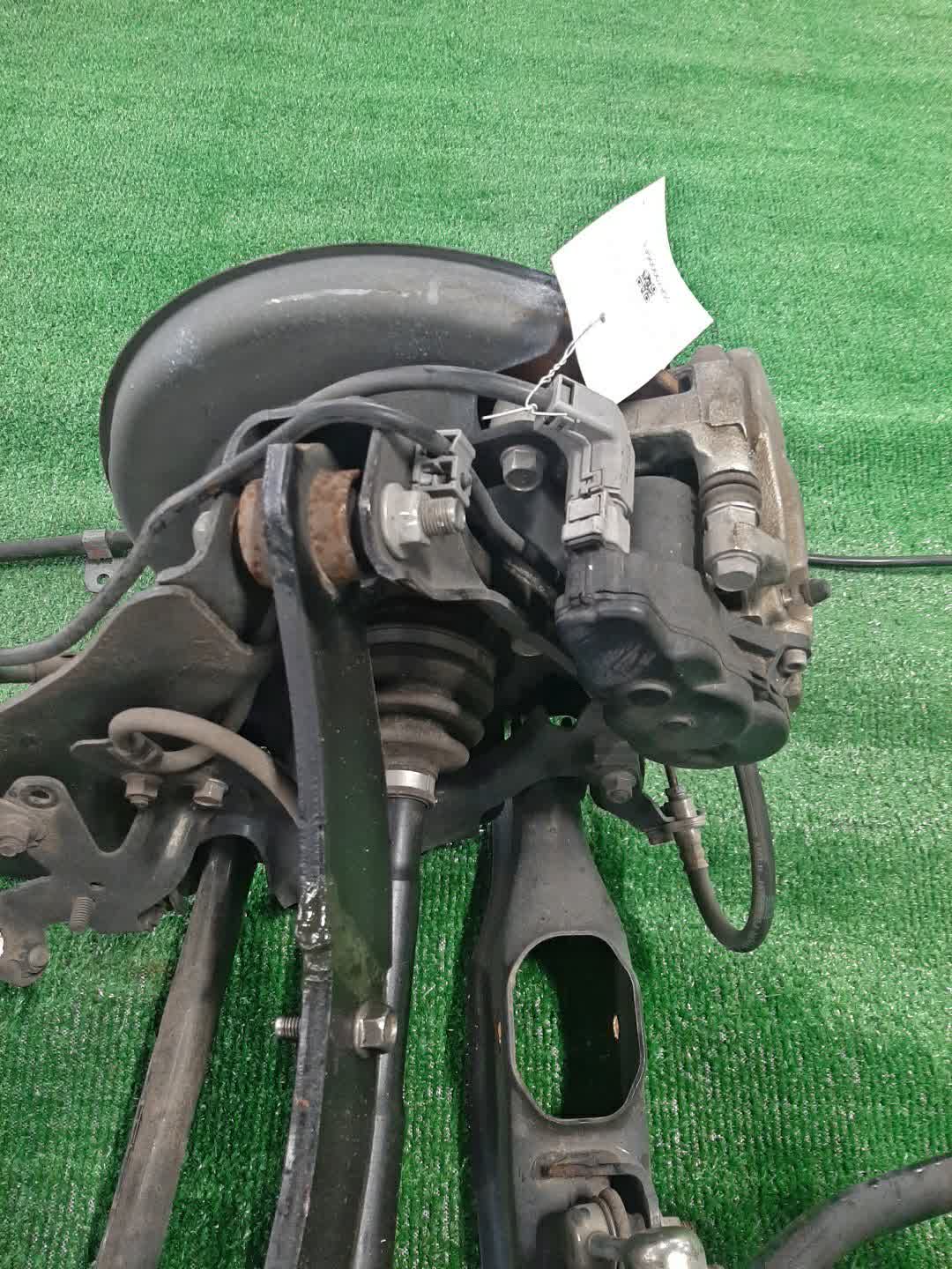 Балка задняя MITSUBISHI ECLIPSE CROSS GL3W 4B12 5915 4 ракурс Балка задняя MITSUBISHI ECLIPSE CROSS GL3W 4B12 5915 4 ракурс