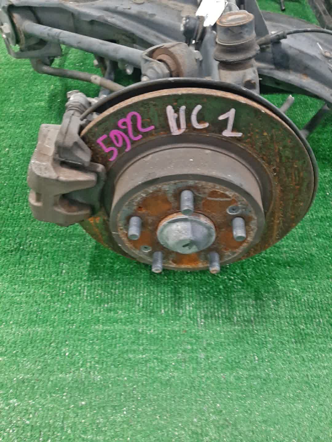 Балка задняя HONDA INSPIRE UC1 J30A 5922 3 ракурс Балка задняя HONDA INSPIRE UC1 J30A 5922 3 ракурс