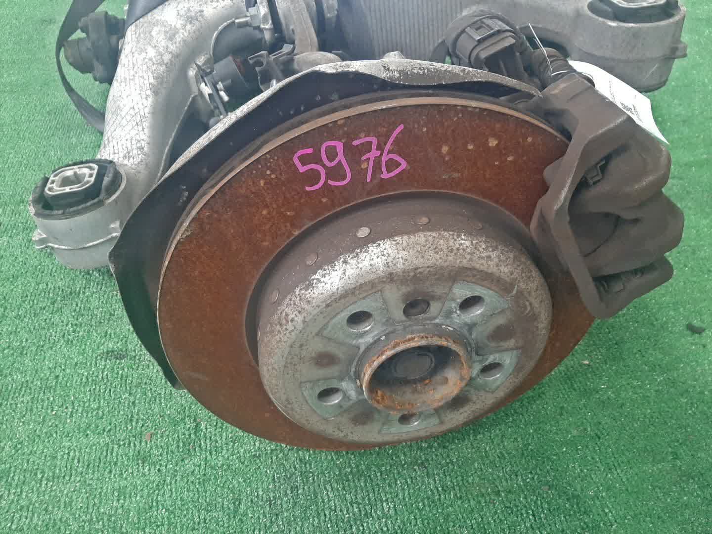Балка задняя BMW 5-Series F10 N52B30A 5976 3 ракурс Балка задняя BMW 5-Series F10 N52B30A 5976 3 ракурс