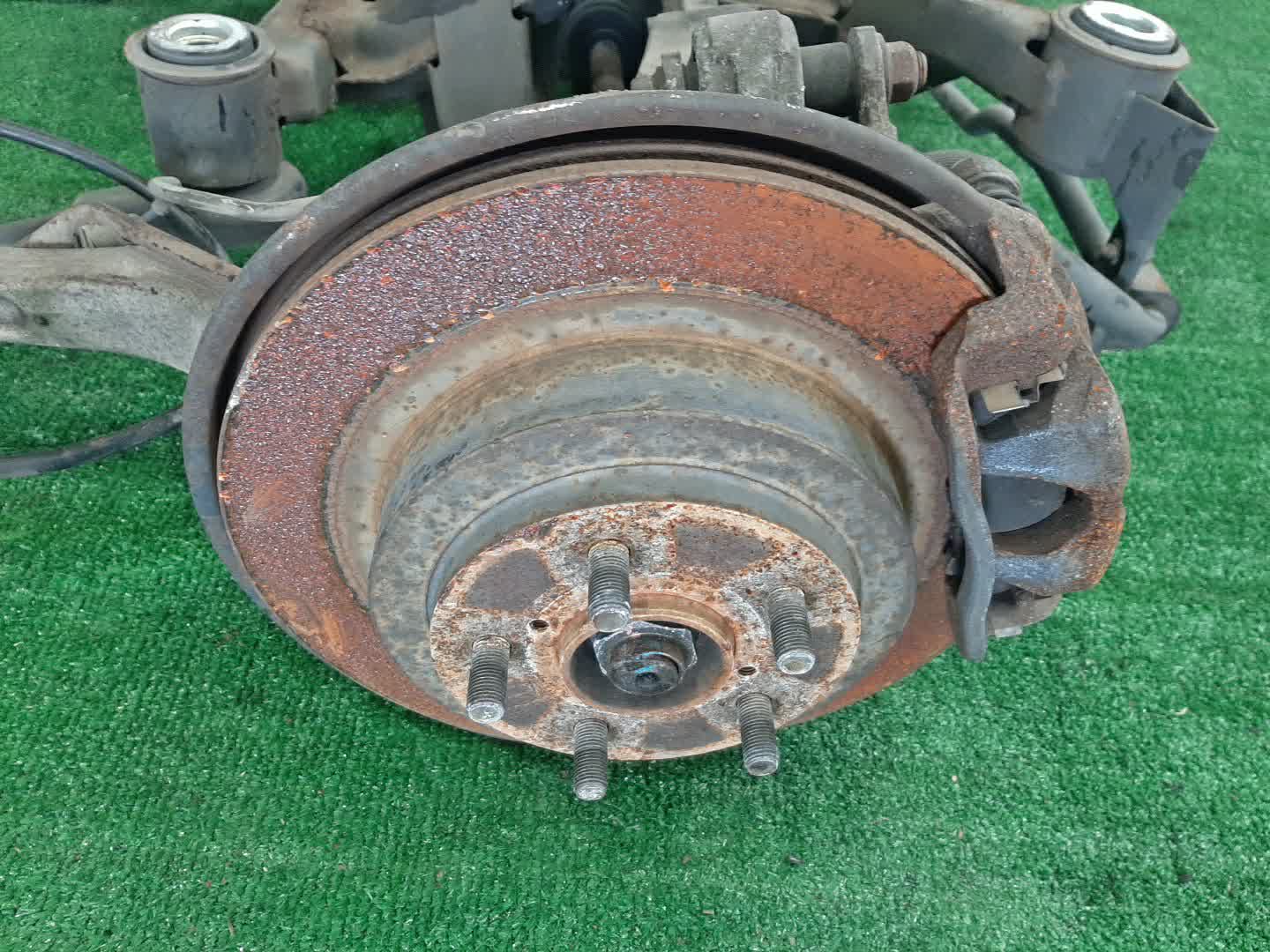 Балка задняя SUBARU LEGACY BPE EZ30DE 5985 4 ракурс