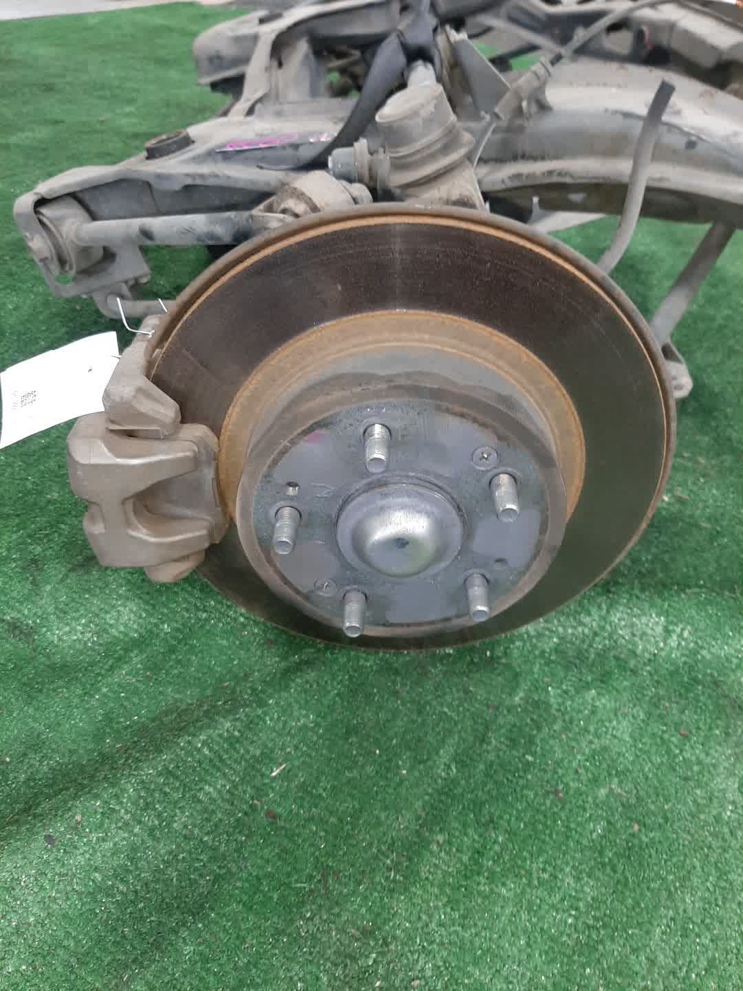 Балка задняя HONDA INSPIRE UC1 J30A 6060 2 ракурс Балка задняя HONDA INSPIRE UC1 J30A 6060 2 ракурс