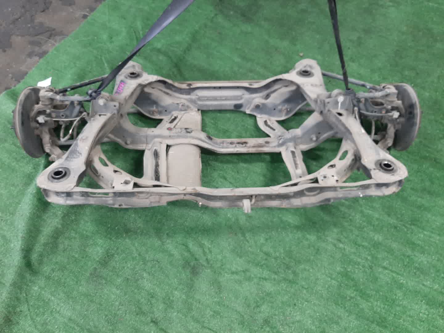 Балка задняя HONDA INSPIRE UC1 J30A 6060 3 ракурс