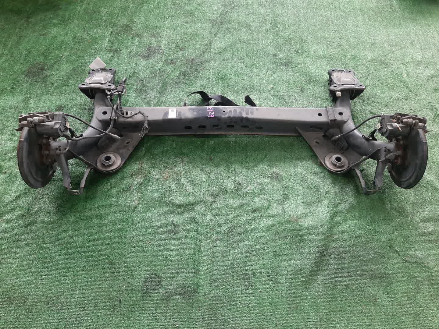 Балка задняя VOLKSWAGEN GOLF 5G1 CJZ 6129 1 ракурс