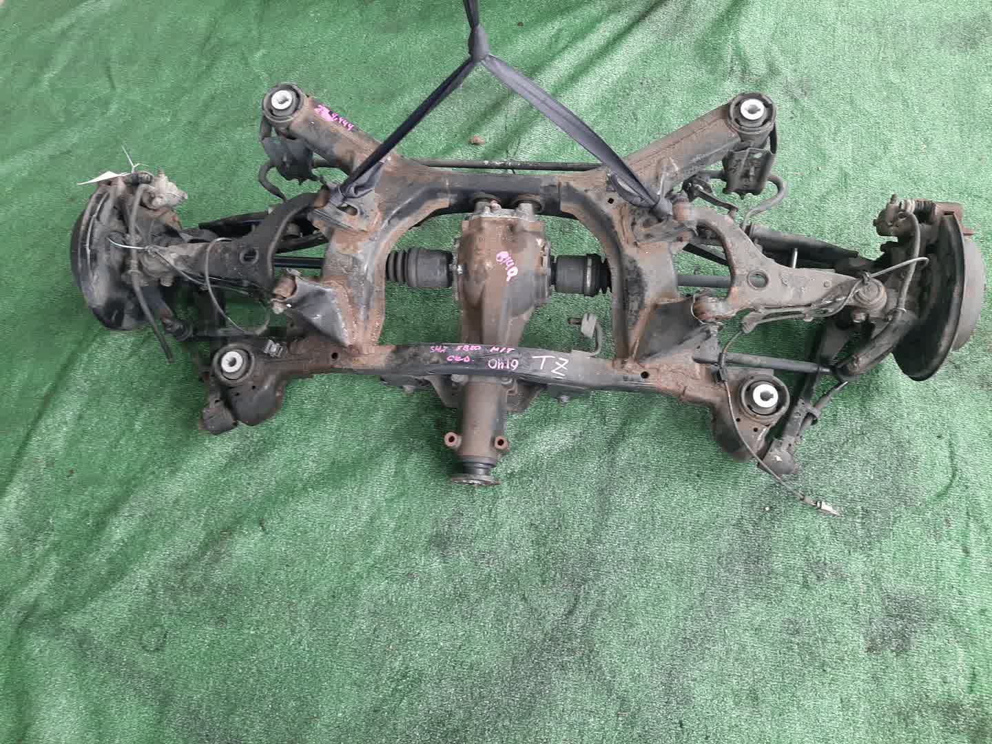 Балка задняя SUBARU FORESTER SHJ FB20 6140 2 ракурс
