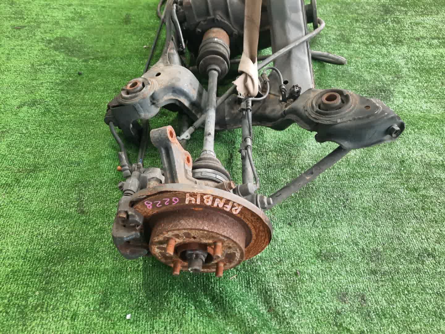 Балка задняя NISSAN RASHEEN RFNB14 GA15DE 6228 2 ракурс
