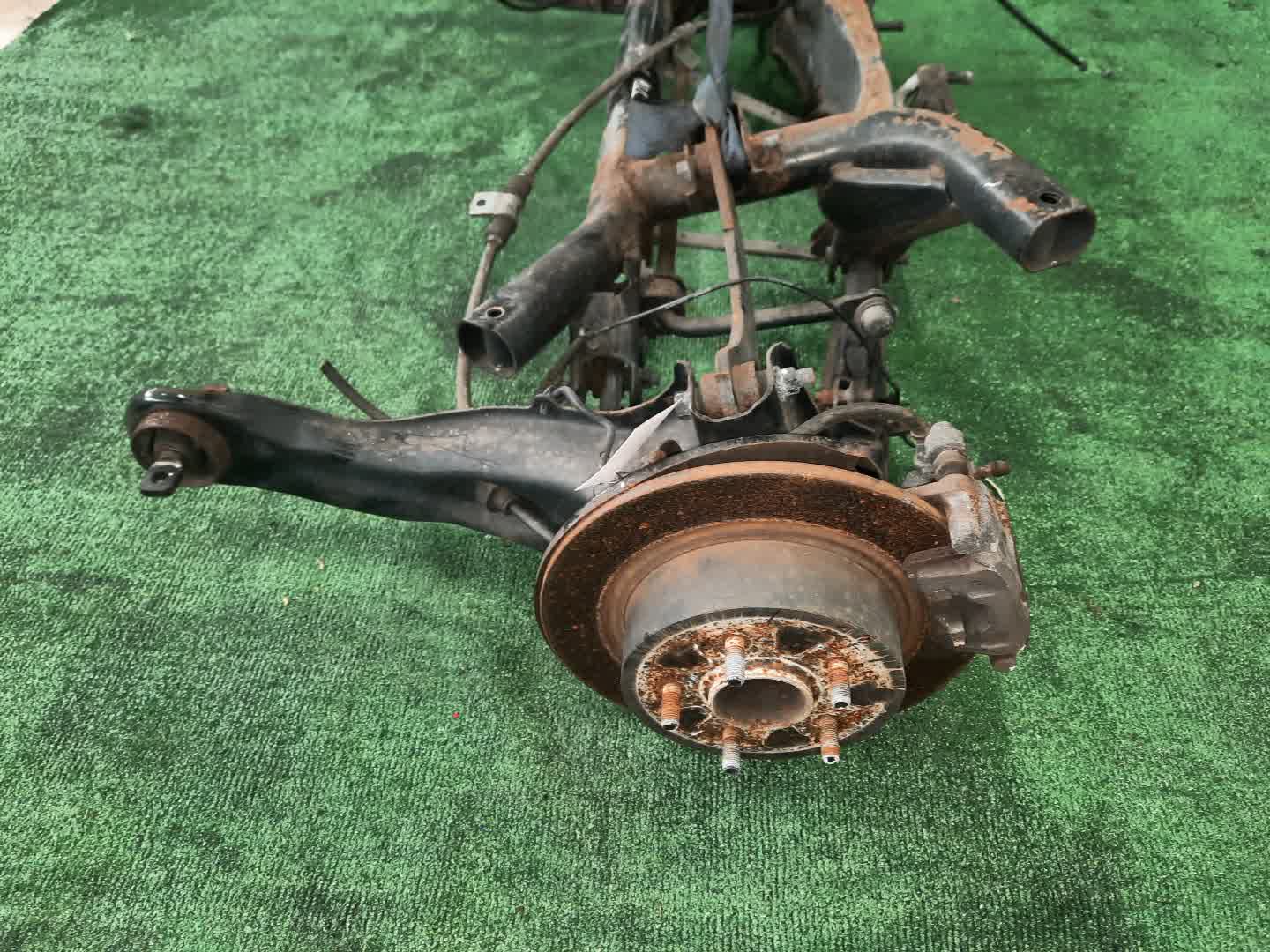 Балка задняя MITSUBISHI RVR GA3W 4B10 6246 3 ракурс