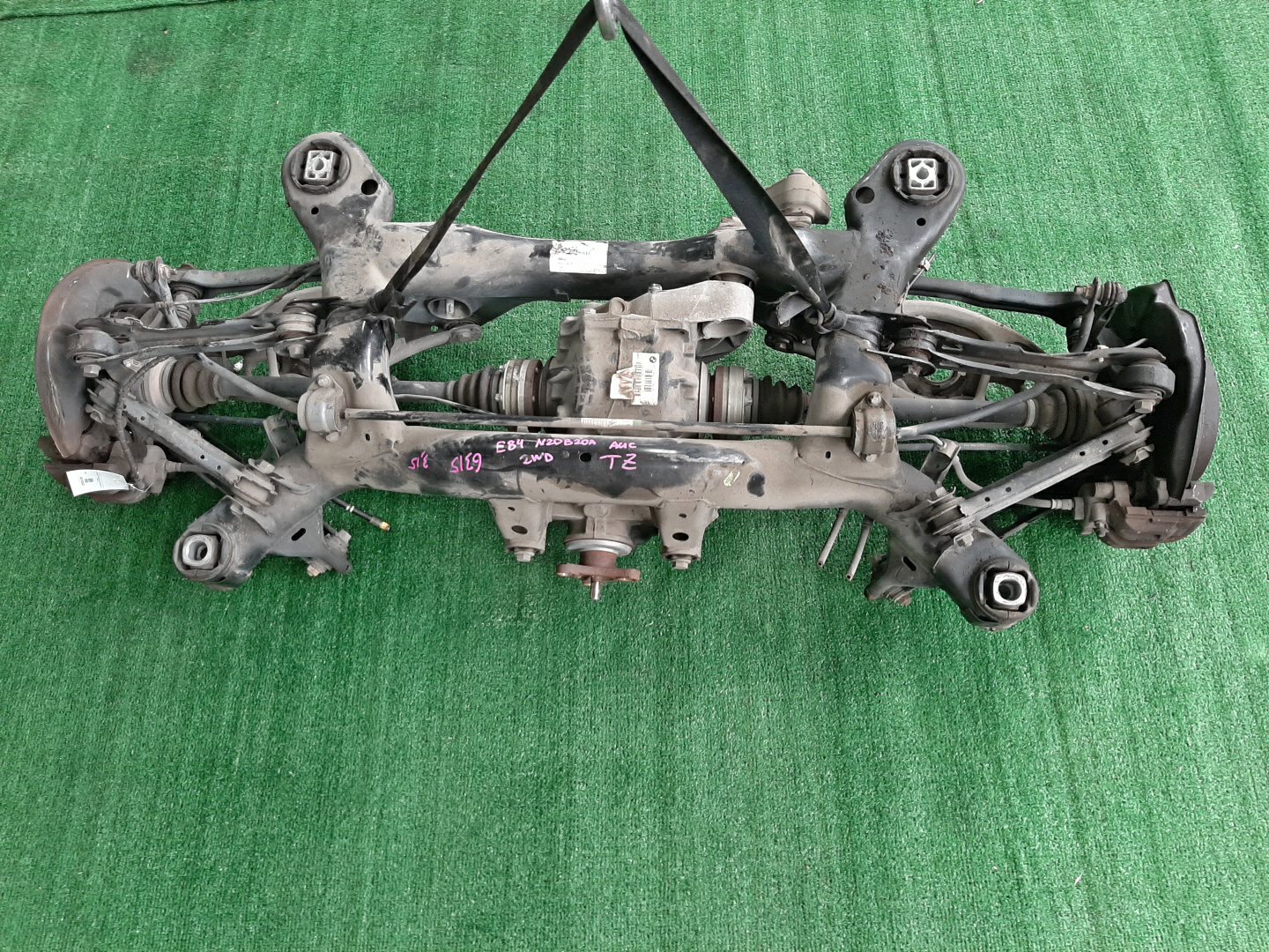 Балка задняя BMW X1 E84 N20B20A 6315 1 ракурс Балка задняя BMW X1 E84 N20B20A 6315 1 ракурс