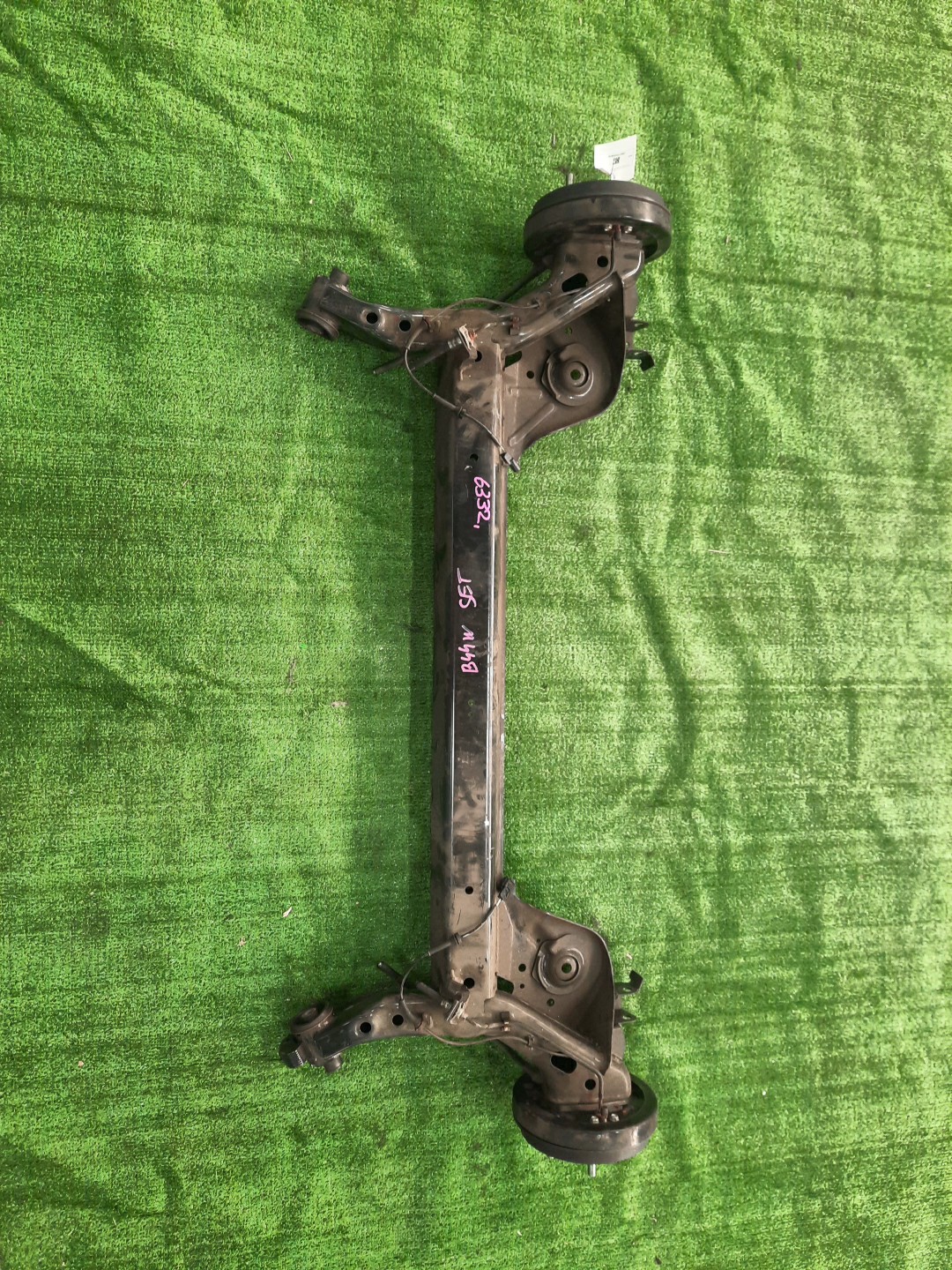 Балка задняя NISSAN DAYZ B44W BR06DE 6332 1 ракурс