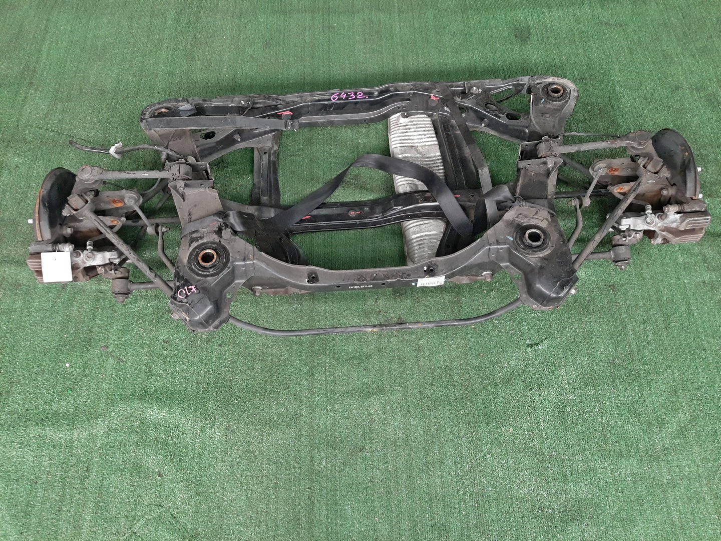 Балка задняя HONDA INSPIRE UC1 J30A BSFYJ005 1 ракурс Балка задняя HONDA INSPIRE UC1 J30A BSFYJ005 1 ракурс