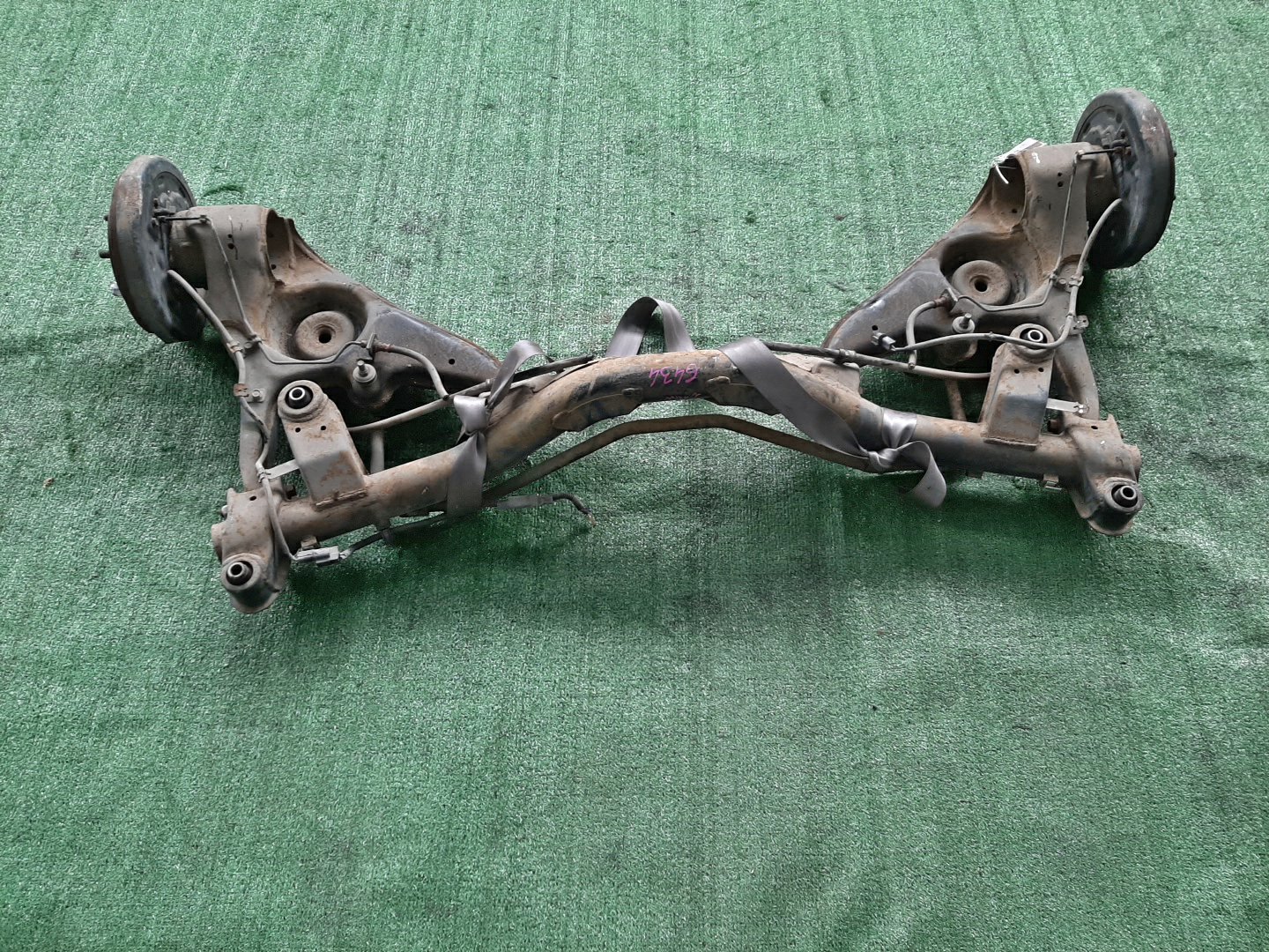 Балка задняя MITSUBISHI CHARIOT GRANDIS N84W 4G64 6434 2 ракурс