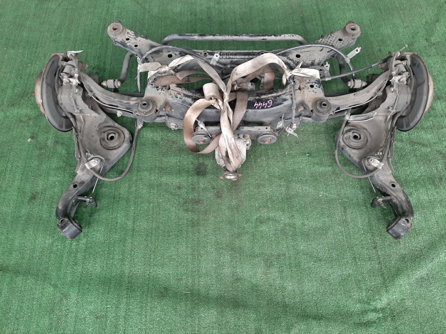 Балка задняя NISSAN SERENA NC25 MR20DE 6444 2 ракурс