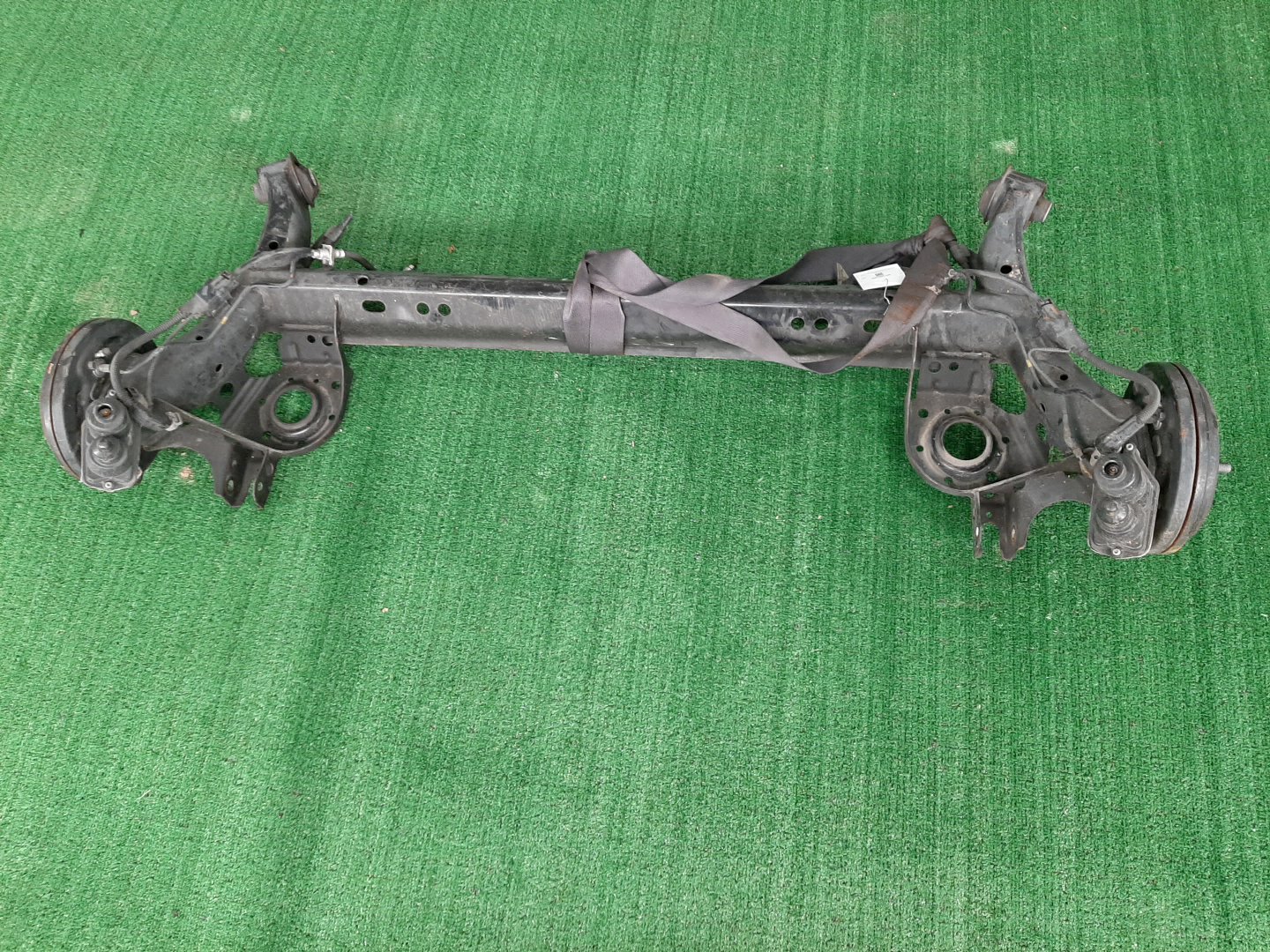 Балка задняя DAIHATSU TAFT LA900S KF 6479 2 ракурс