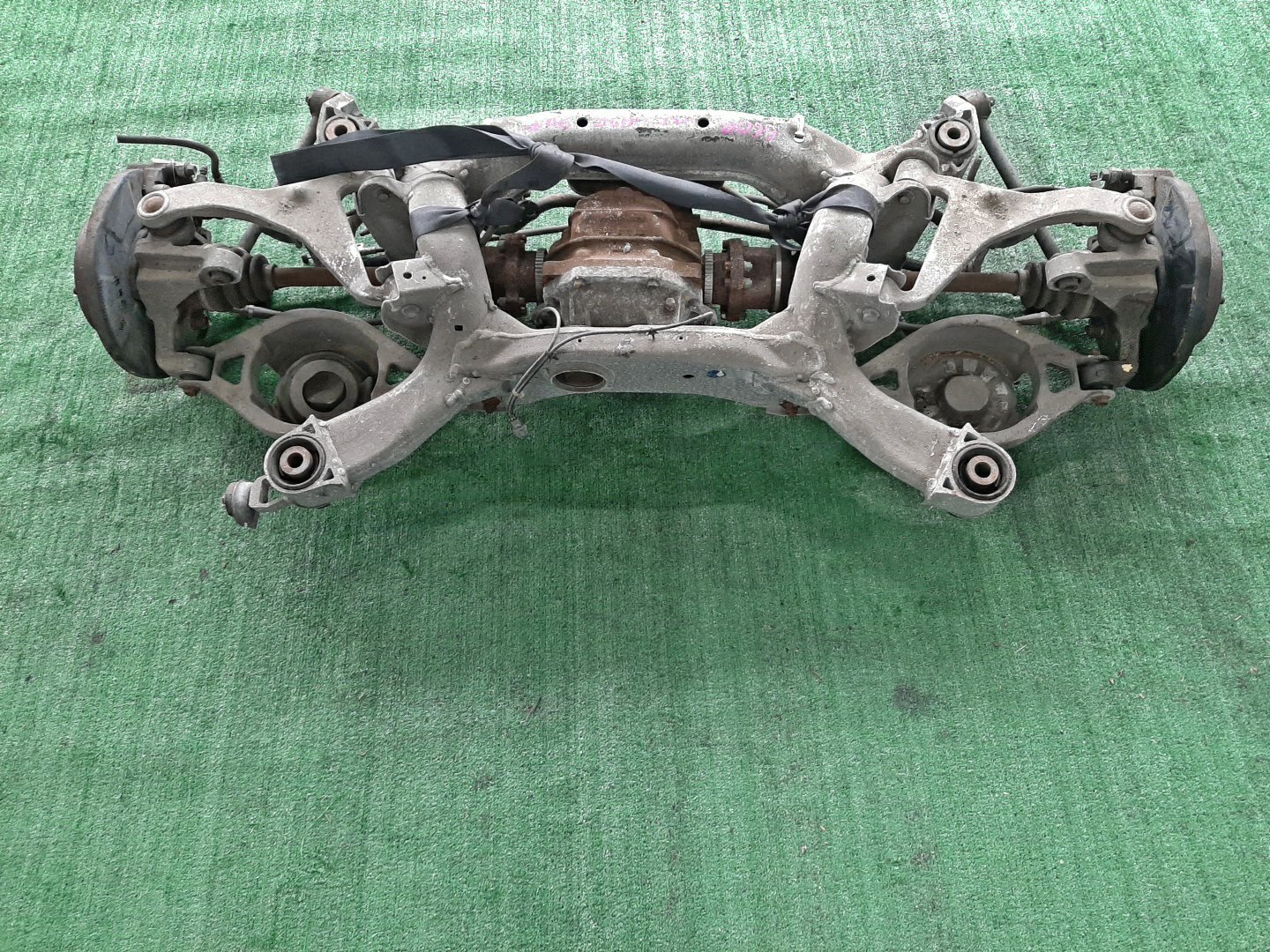 Балка задняя NISSAN SKYLINE V35 VQ25DD 6609 2 ракурс