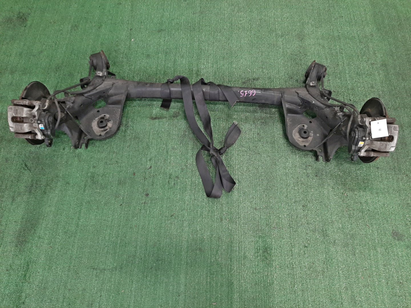 Балка задняя HONDA VEZEL RU3 LEB 6615 1 ракурс