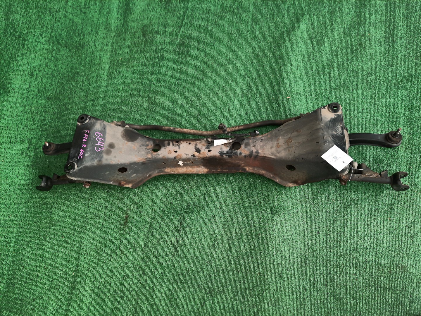 Балка задняя MITSUBISHI GALANT EA7A 4G94 6643 1 ракурс