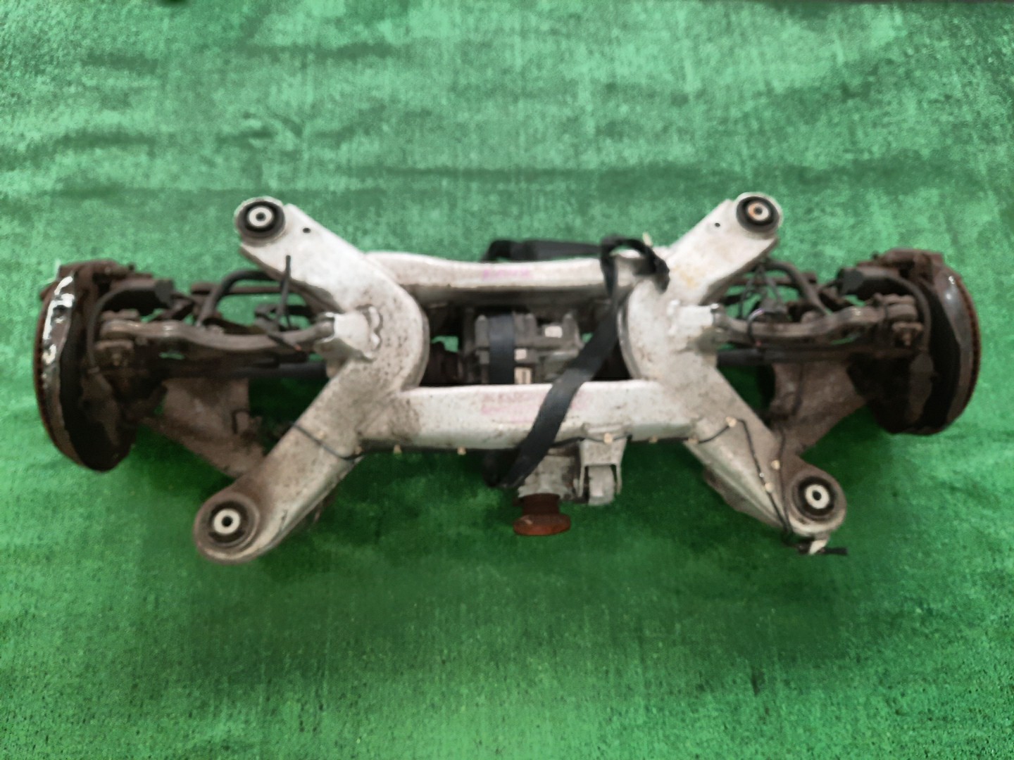 Балка задняя BENTLEY FLYING SPUR 3W2 BWRA 6648 1 ракурс