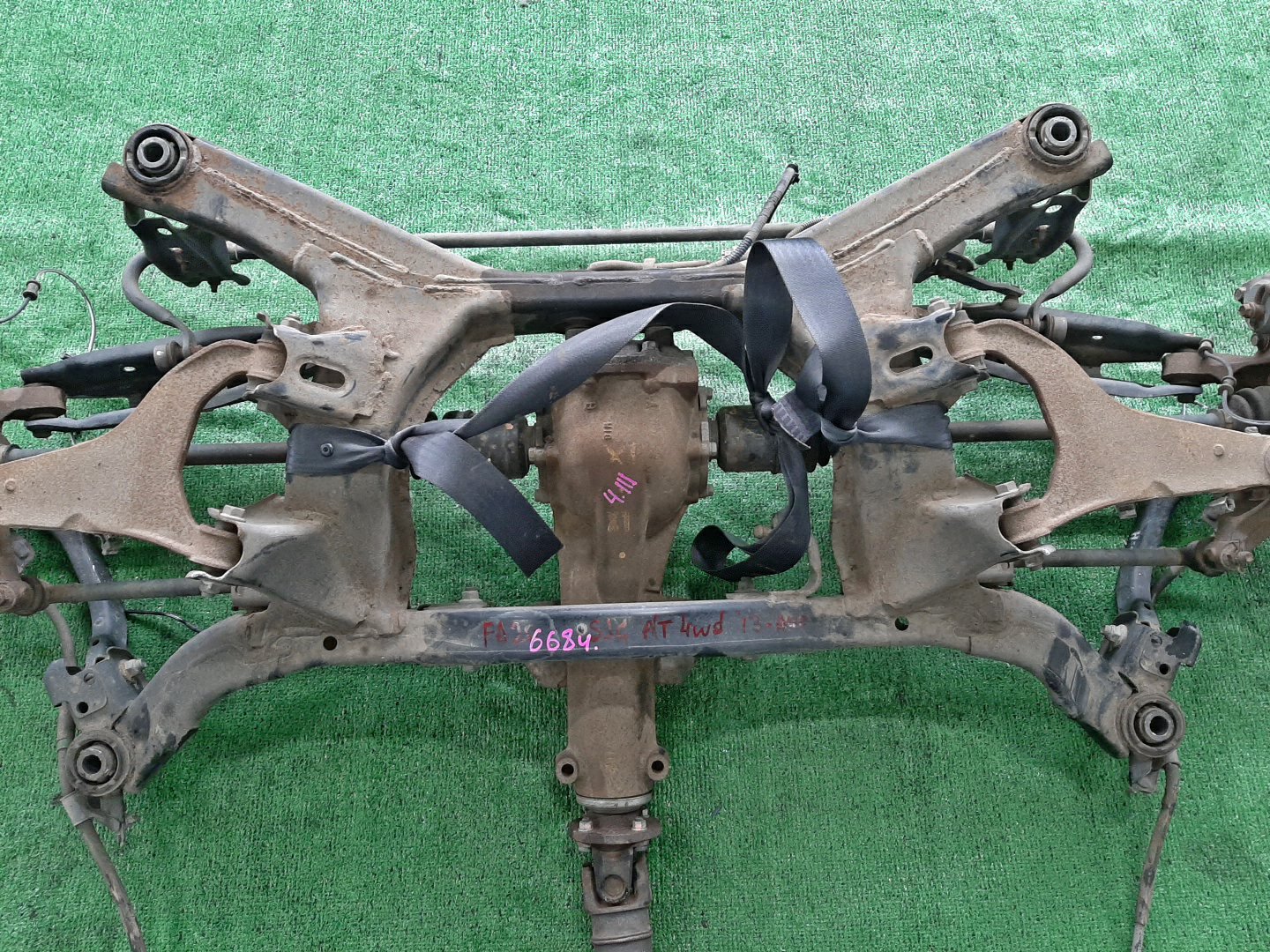 Балка задняя SUBARU FORESTER SJG FA20F 6684 5 ракурс