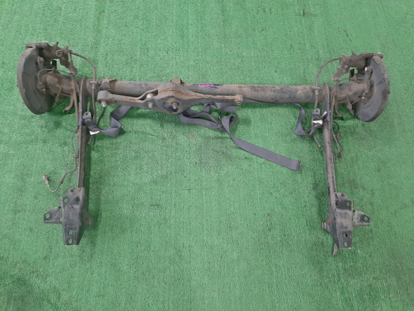 Балка задняя NISSAN TINO V10 QG18DE 6688 1 ракурс