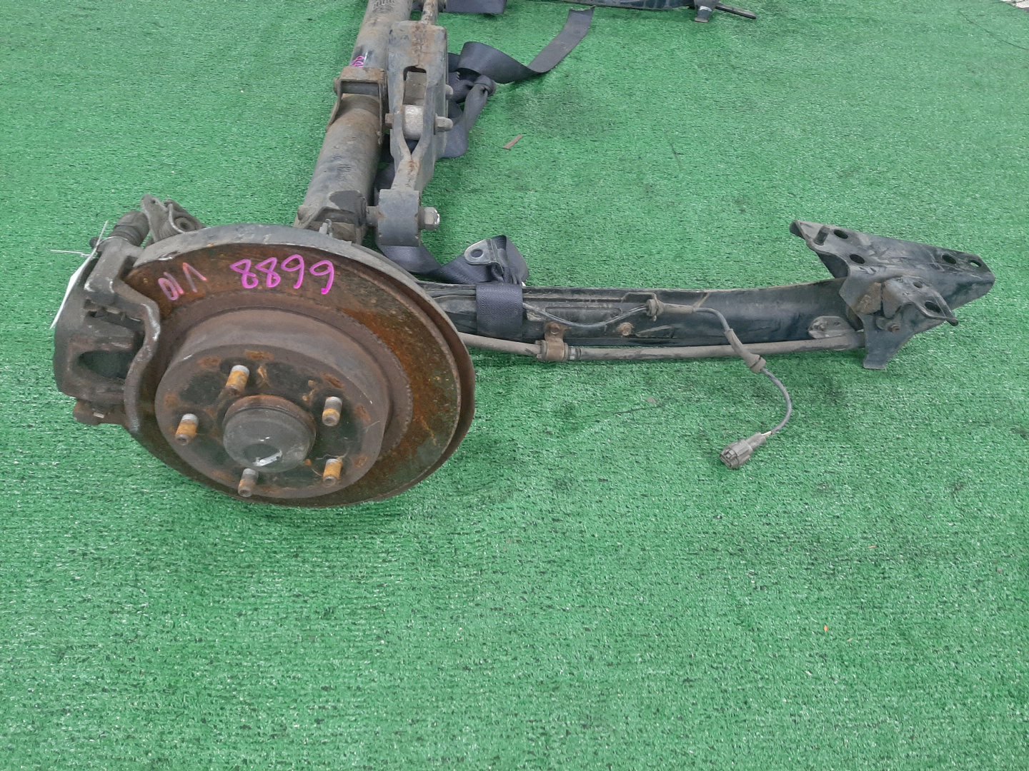 Балка задняя NISSAN TINO V10 QG18DE 6688 3 ракурс