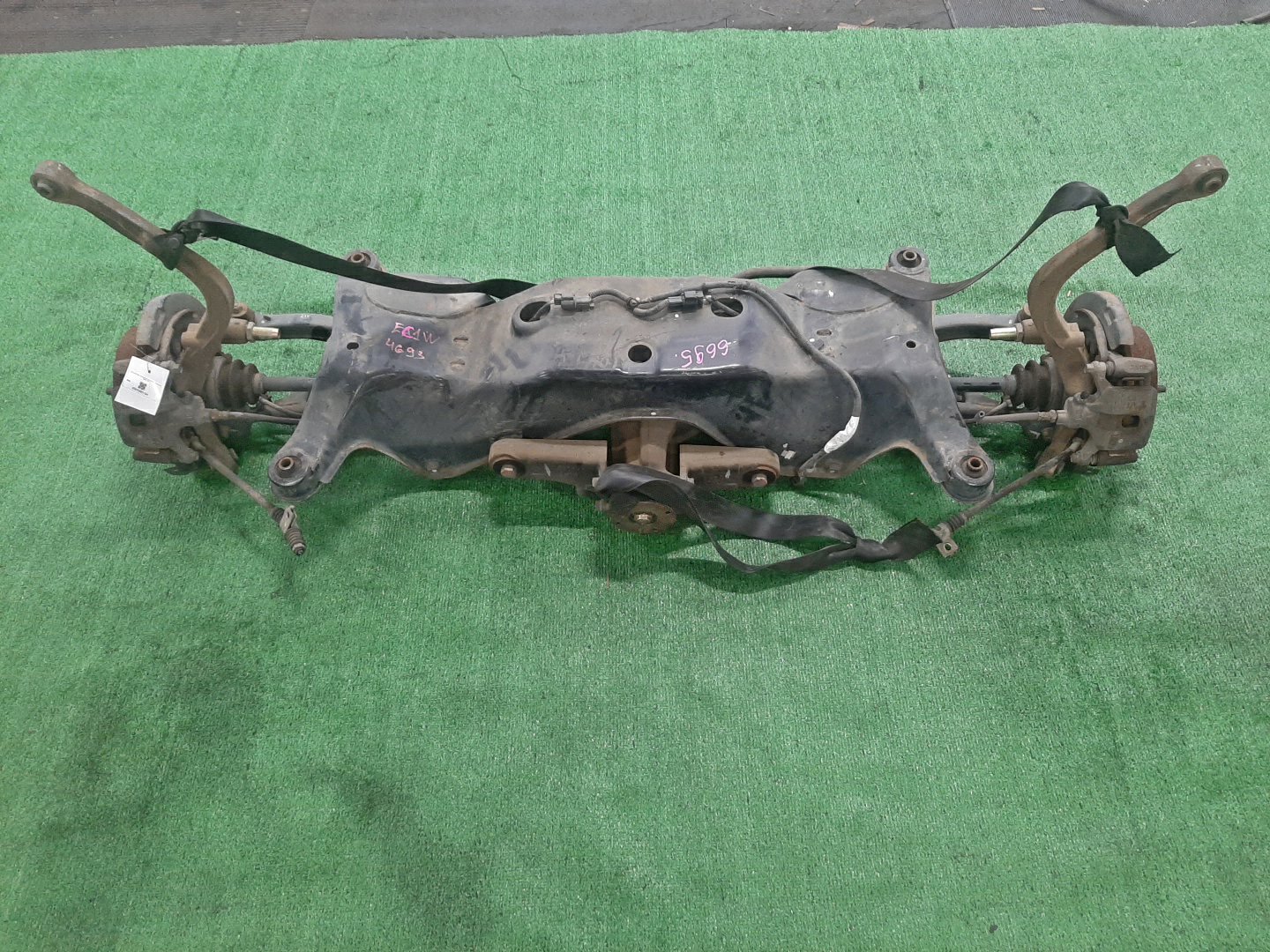 Балка задняя MITSUBISHI LEGNUM EC1W 4G93 6695 1 ракурс