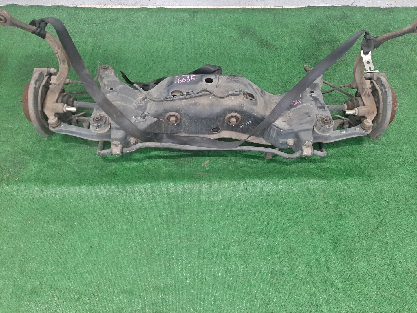 Балка задняя MITSUBISHI LEGNUM EC1W 4G93 6695 2 ракурс
