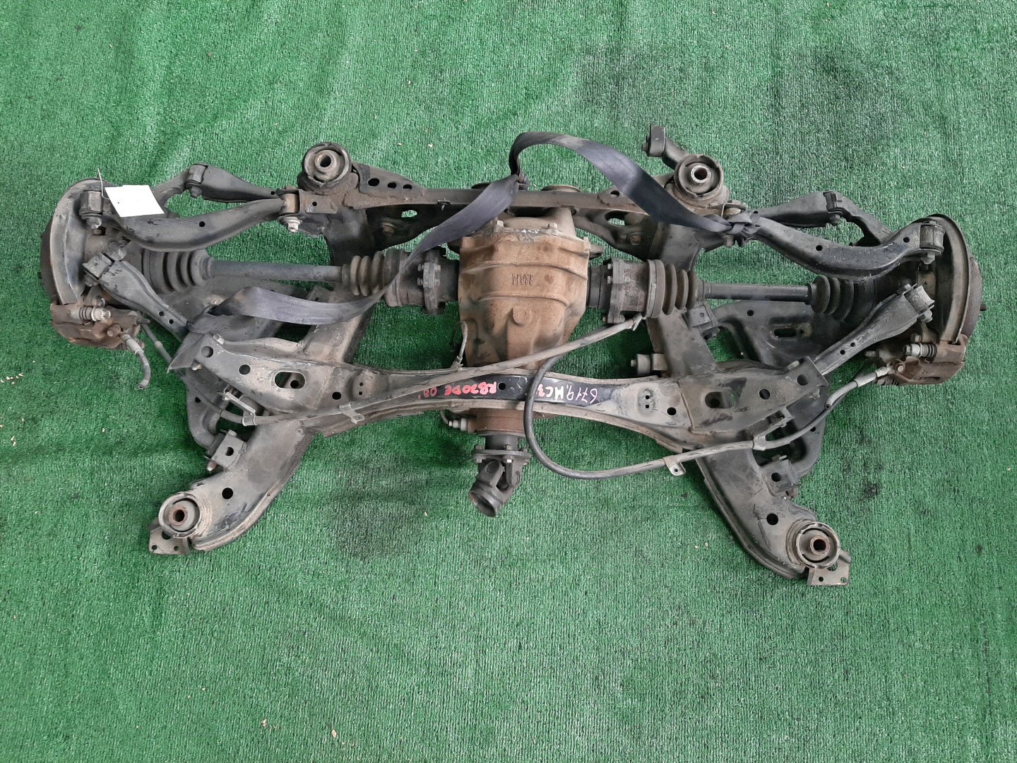 Балка задняя NISSAN LAUREL HC35 RB20DE 6719 2 ракурс