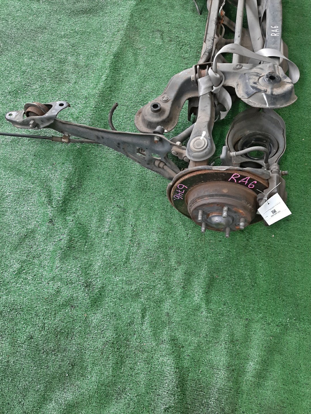 Балка задняя HONDA ODYSSEY RA6 F23A 6746 3 ракурс Балка задняя HONDA ODYSSEY RA6 F23A 6746 3 ракурс