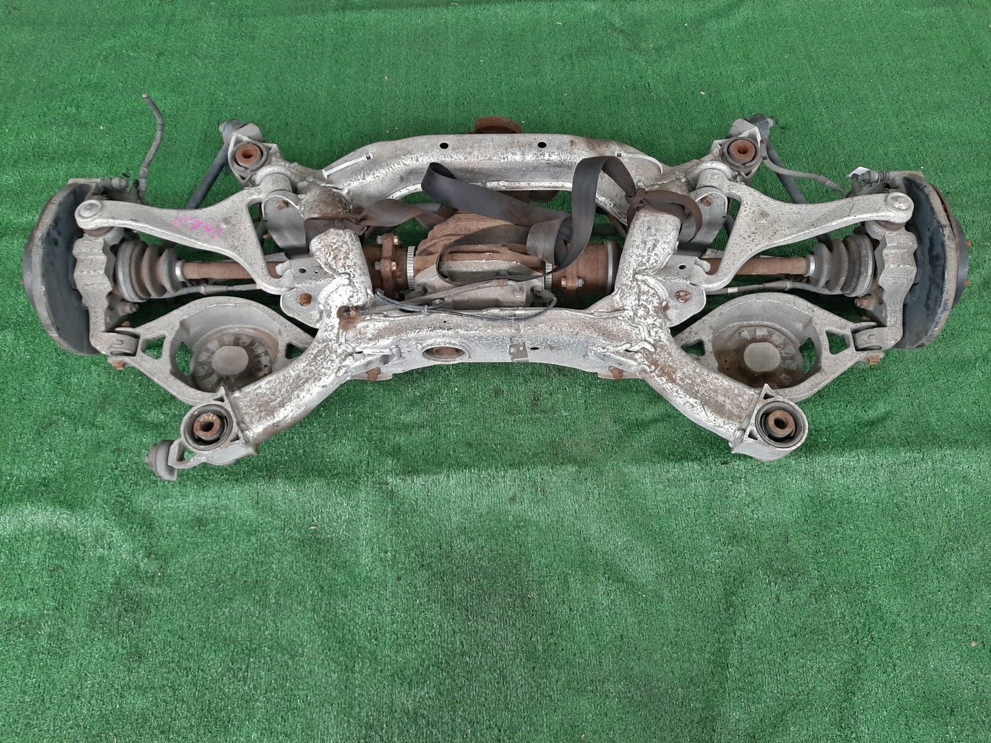 Балка задняя NISSAN STAGEA M35 VQ25DD 6748 1 ракурс