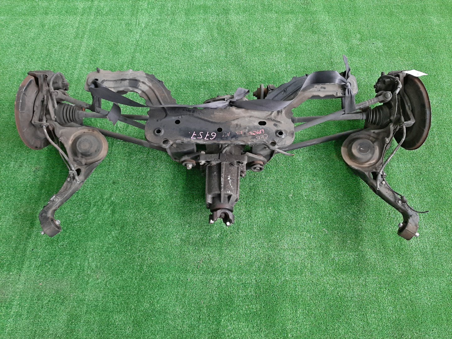 Балка задняя FORD ESCAPE LFAL3F L3-VE 6757 2 ракурс
