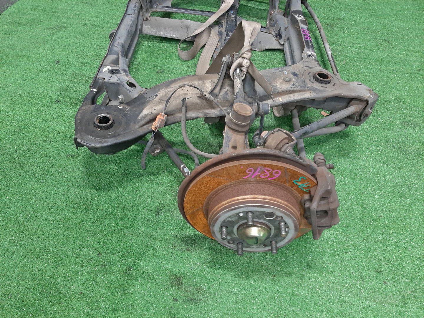 Балка задняя HONDA AVANCIER TA3 J30A 6816 4 ракурс