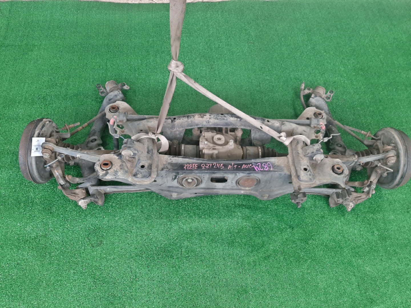 Балка задняя TOYOTA PREMIO ZZT245 1ZZ-FE 6824 4 ракурс