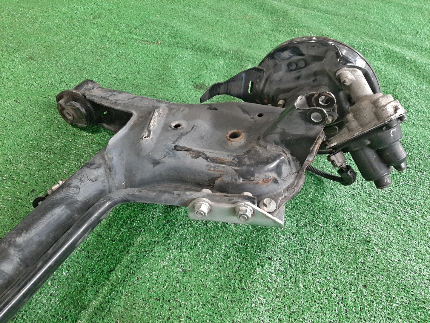 Балка задняя TOYOTA TANK M900A 1KR-VET 6856 5 ракурс