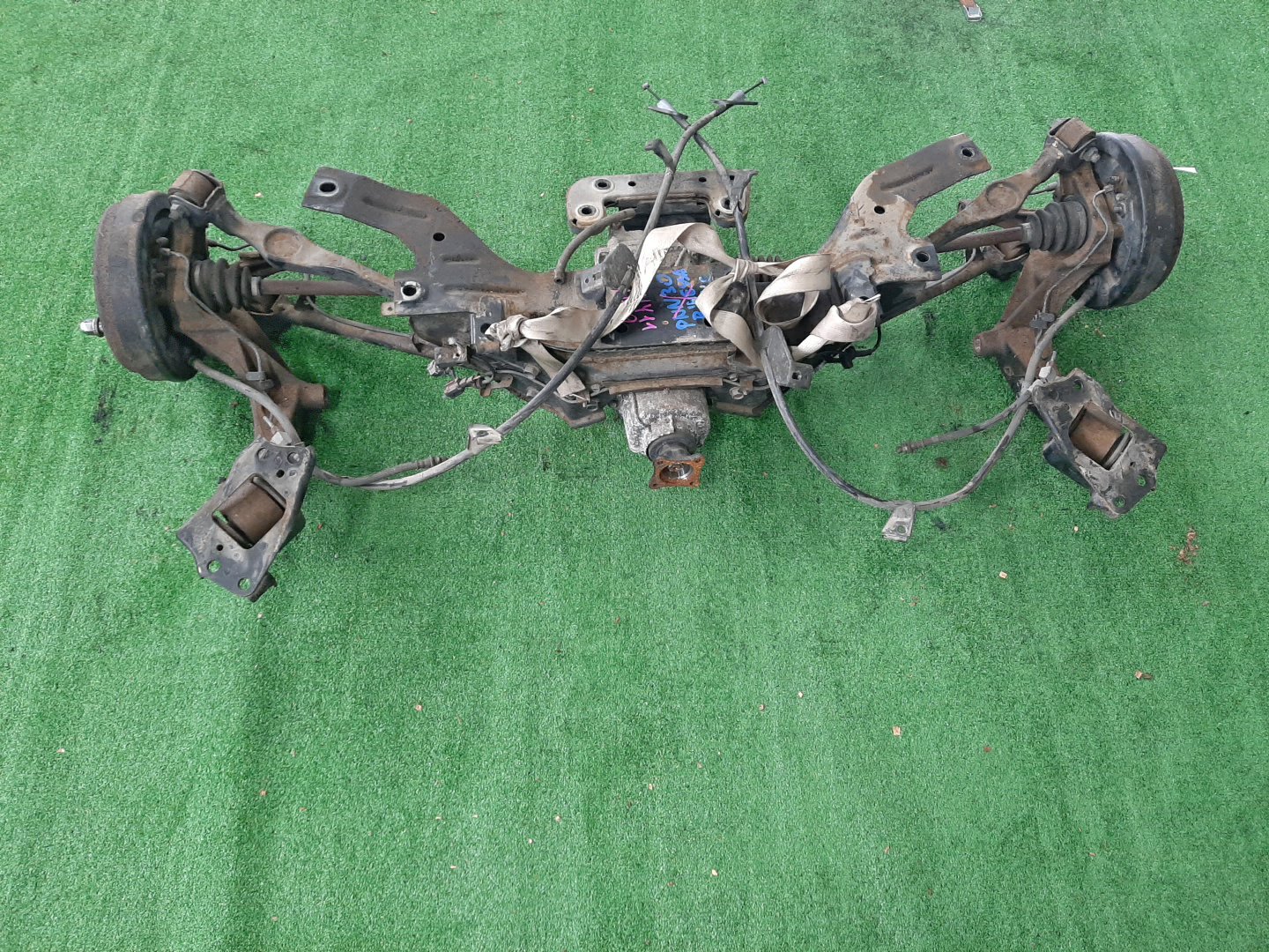 Балка задняя NISSAN WINGROAD WHNY11 QG18DE 6917 2 ракурс
