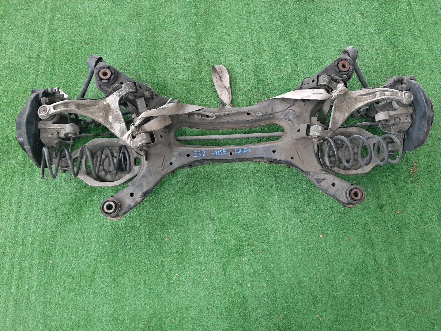 Балка задняя NISSAN TEANA J32 VQ25DE 6939 2 ракурс