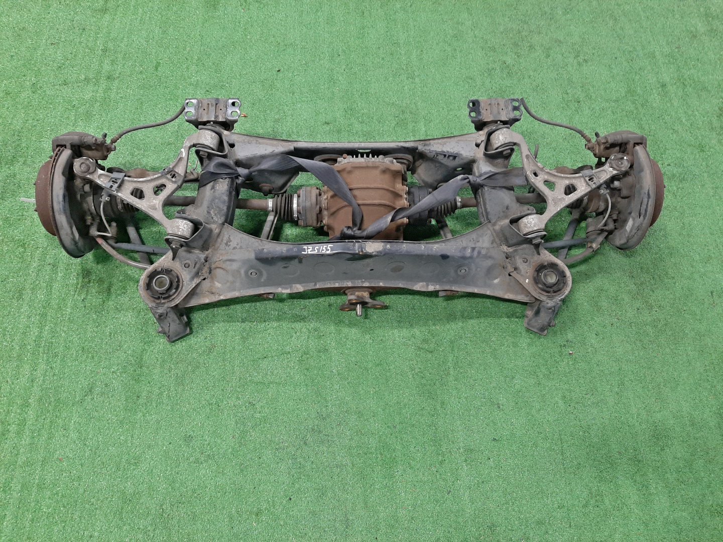 Балка задняя TOYOTA CROWN MAJESTA JZS155 2JZ-GE 6978 1 ракурс