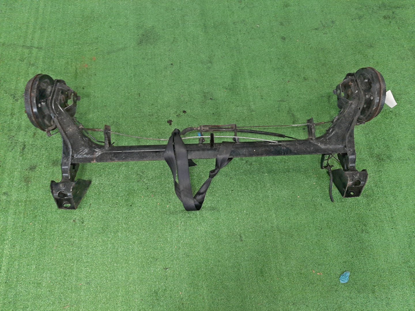 Балка задняя MAZDA DEMIO DW5W B5E 7008 1 ракурс