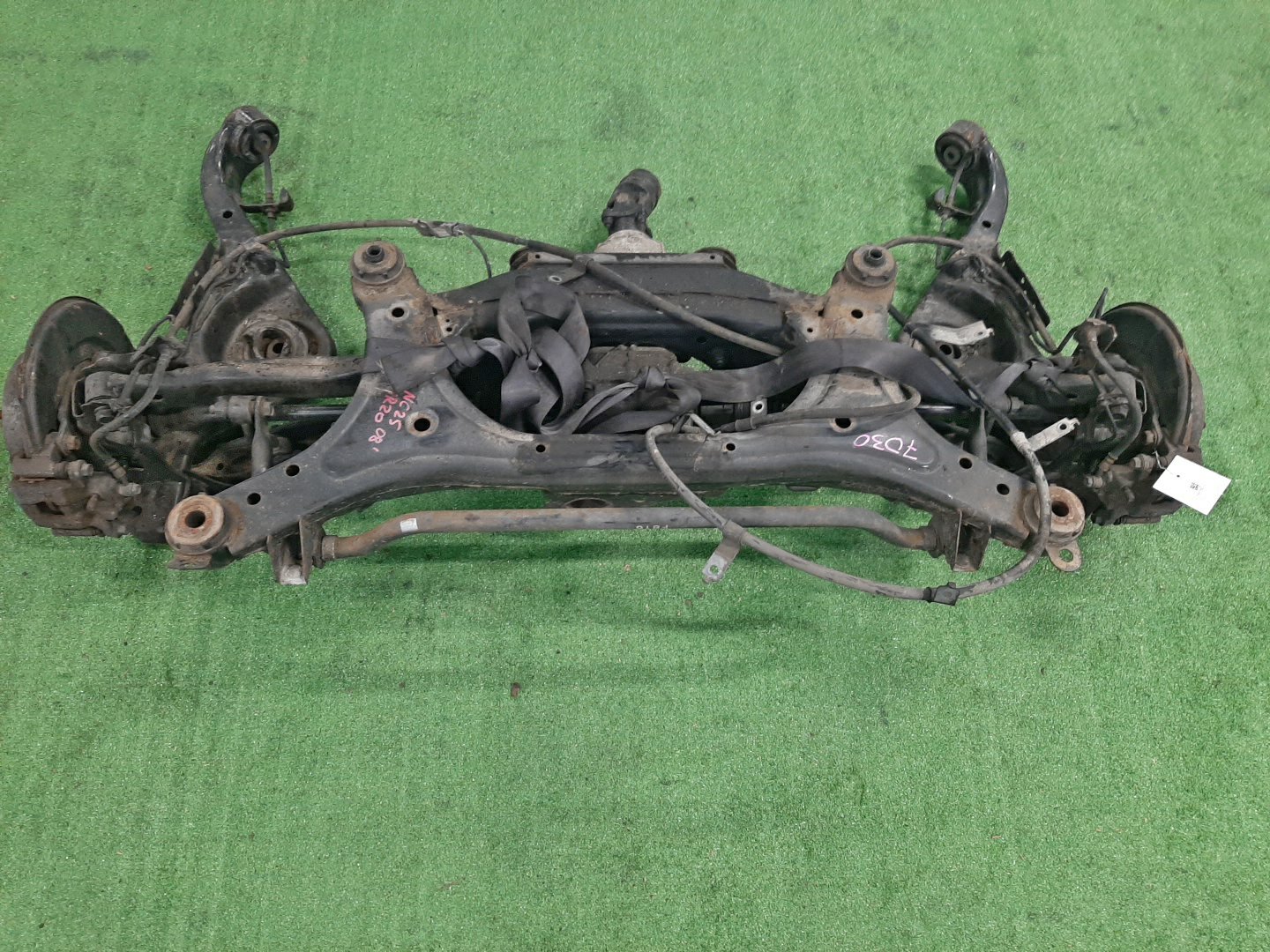 Балка задняя NISSAN SERENA NC25 MR20DE 7030 2 ракурс