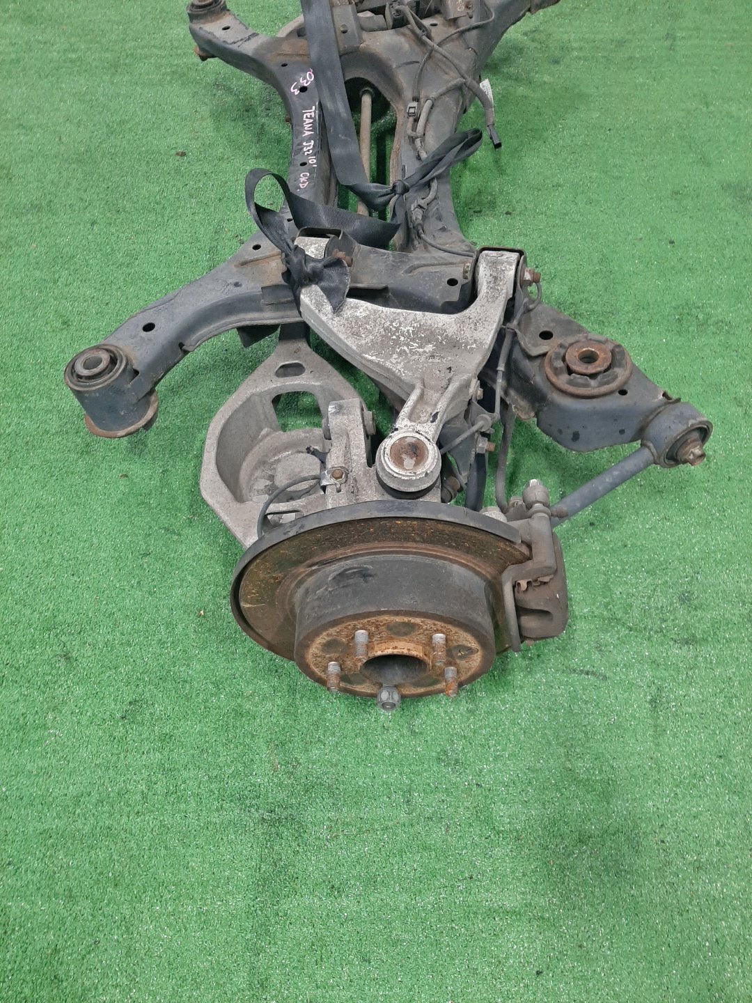 Балка задняя NISSAN TEANA J32 VQ25DE 7033 3 ракурс