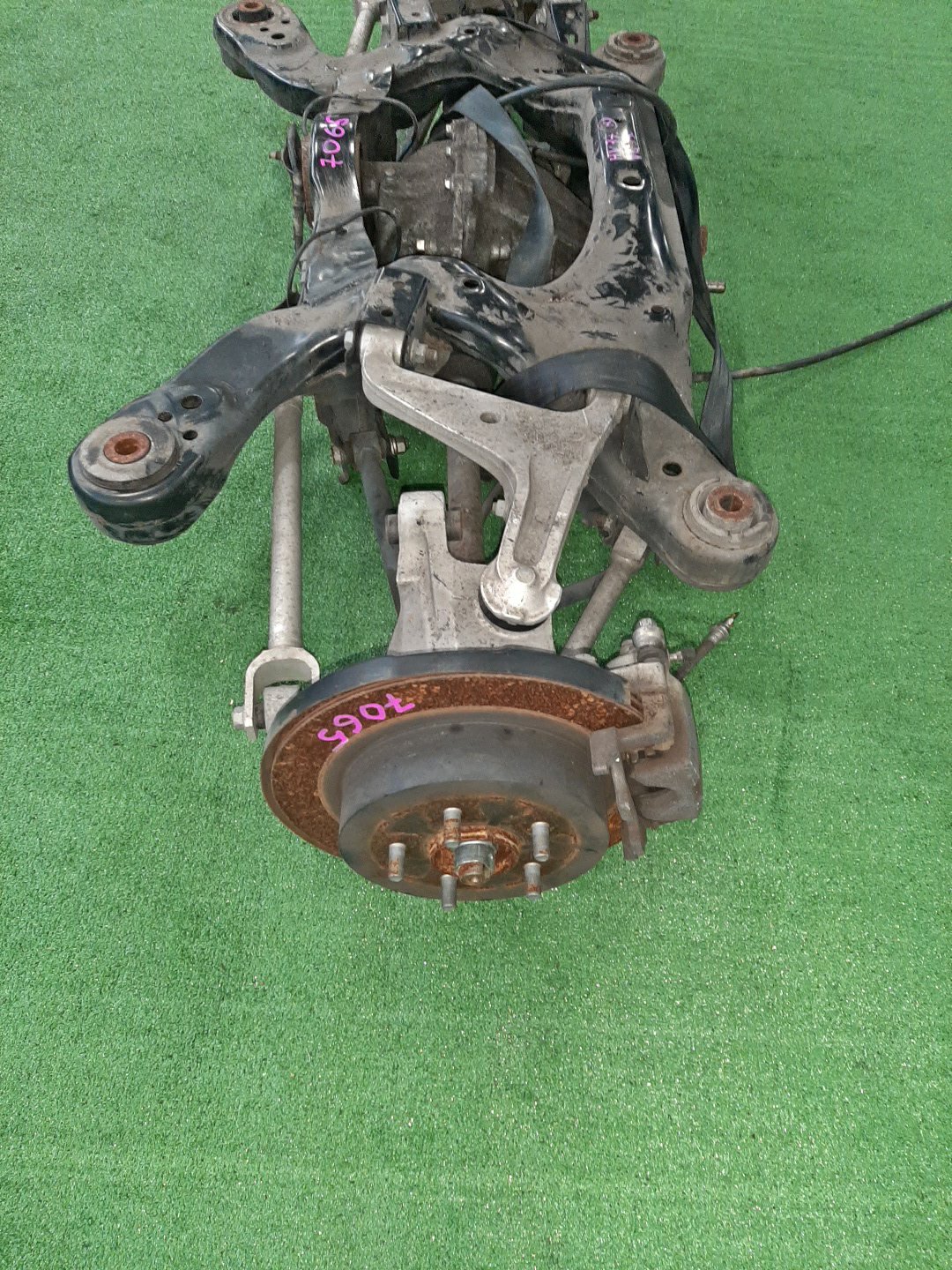 Балка задняя NISSAN SKYLINE HV37 VQ35HR 7065 4 ракурс