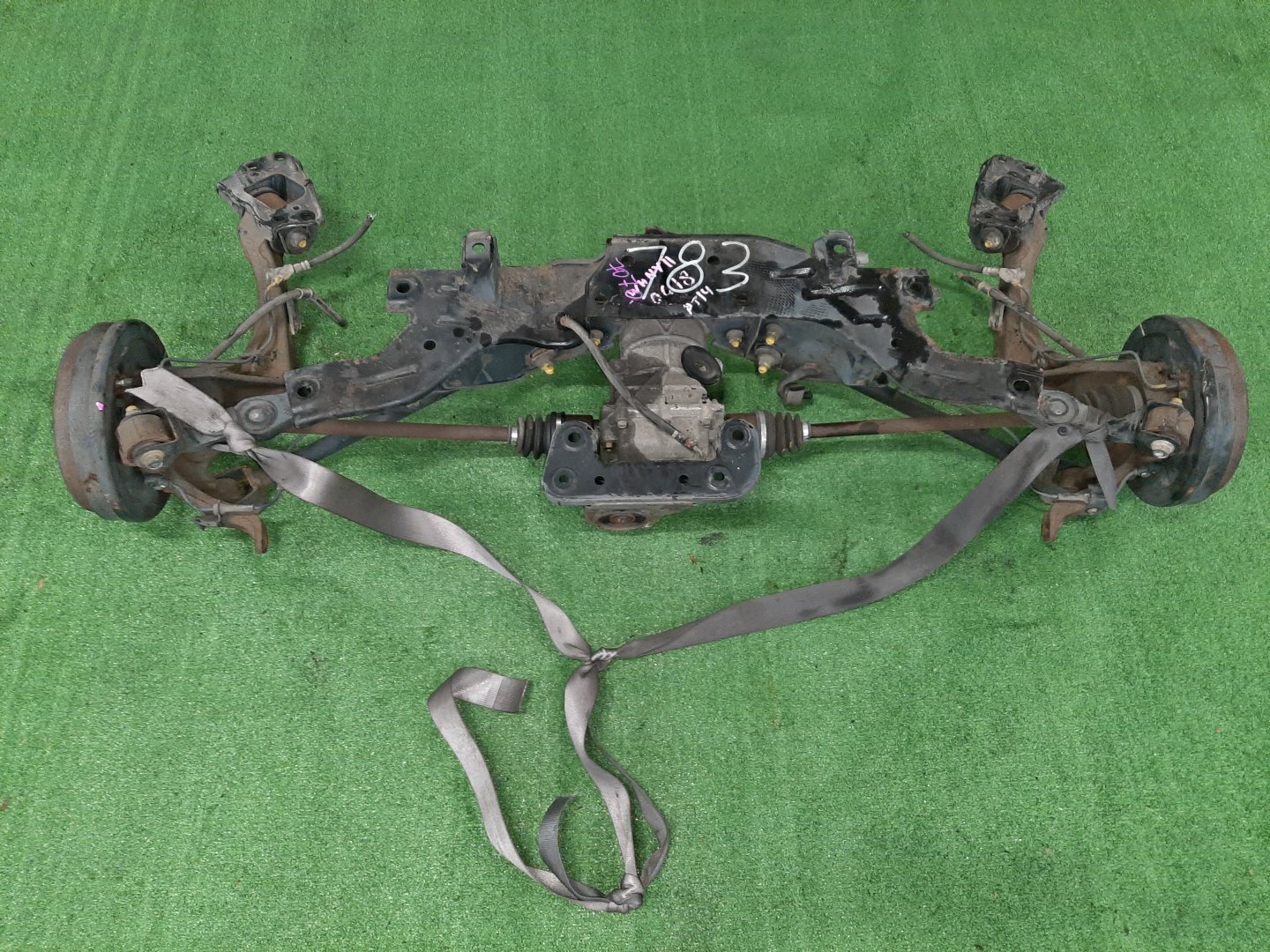 Балка задняя NISSAN WINGROAD WHNY11 QG18DE 7070 2 ракурс