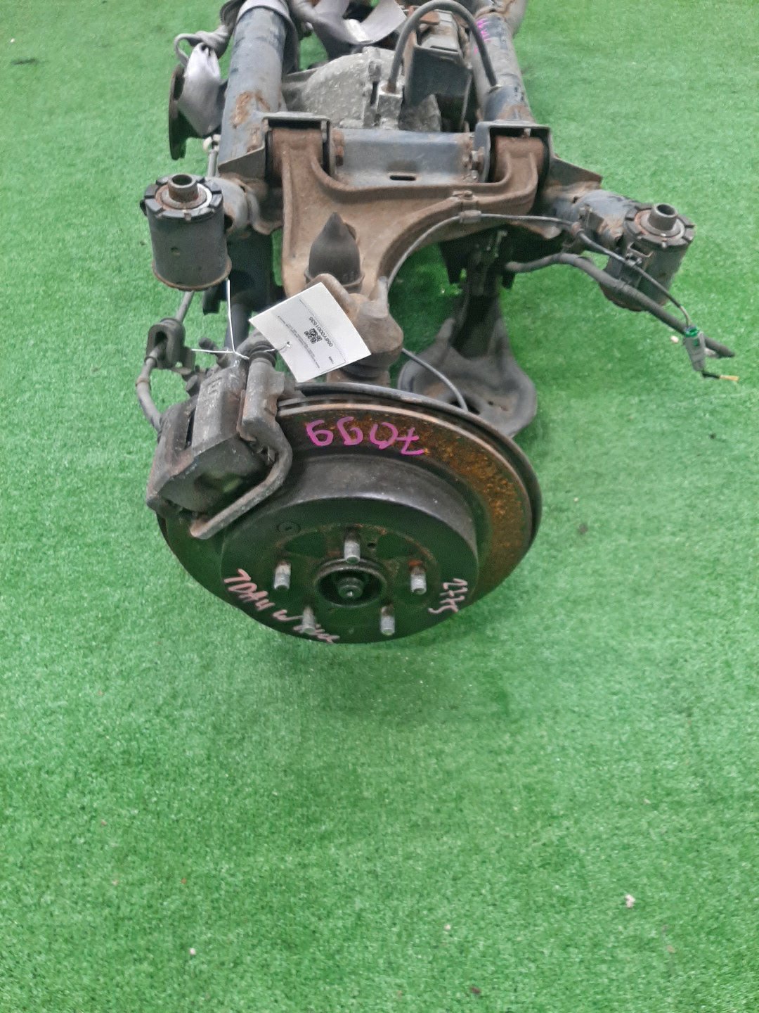 Балка задняя SUZUKI ESCUDO TDA4W J24B 7099 4 ракурс