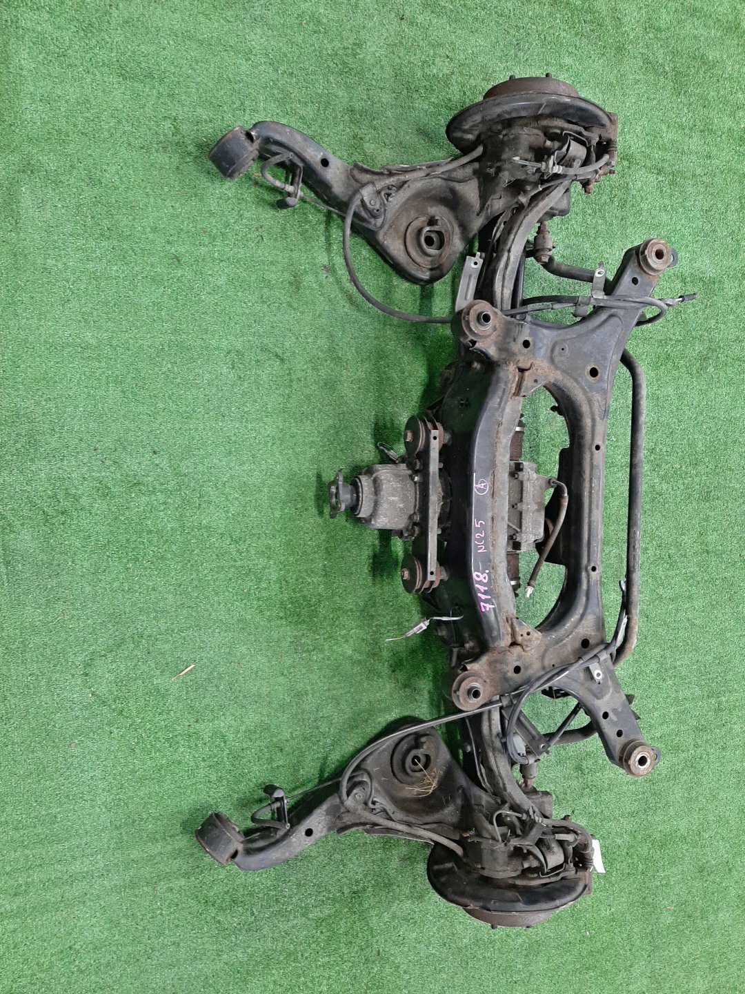 Балка задняя NISSAN SERENA NC25 MR20DE 7118 1 ракурс