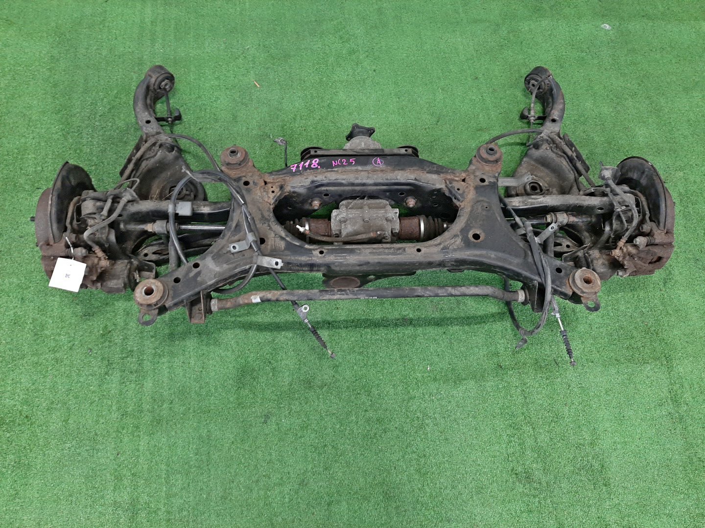 Балка задняя NISSAN SERENA NC25 MR20DE 7118 2 ракурс