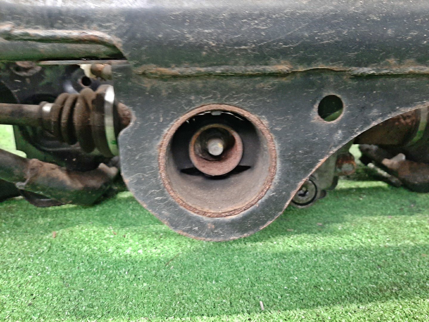 Балка задняя NISSAN SERENA NC25 MR20DE 7118 3 ракурс