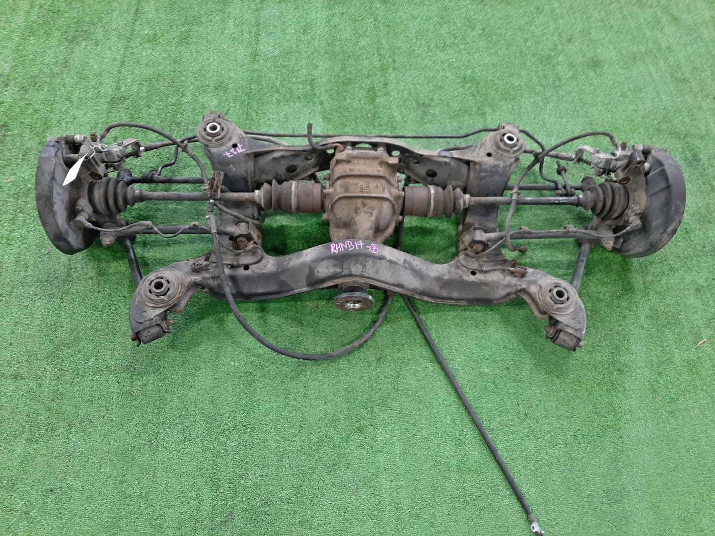 Балка задняя NISSAN RASHEEN RHNB14 SR18DE 7127 1 ракурс