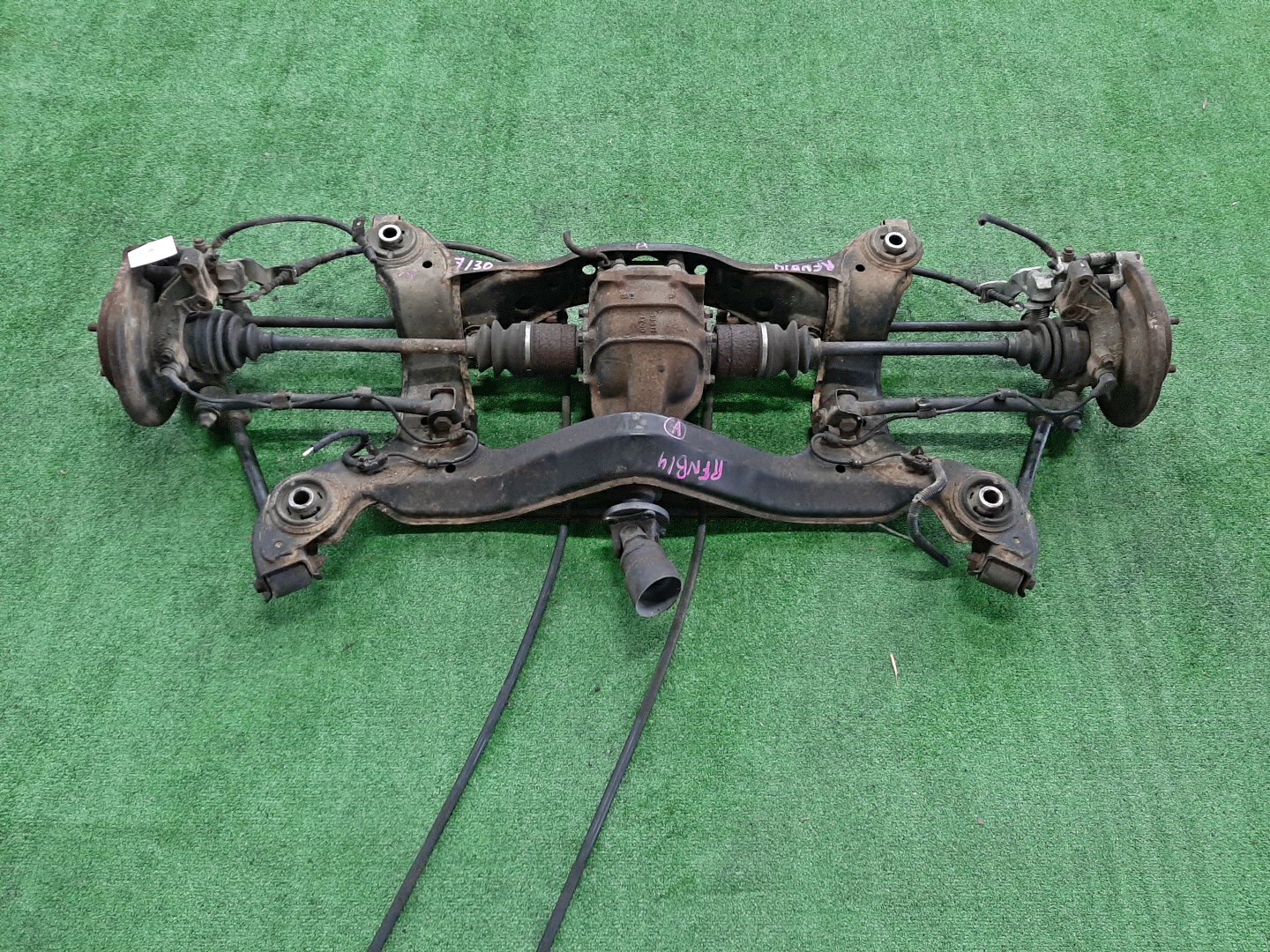 Балка задняя NISSAN RASHEEN RFNB14 GA15DE 7130 1 ракурс