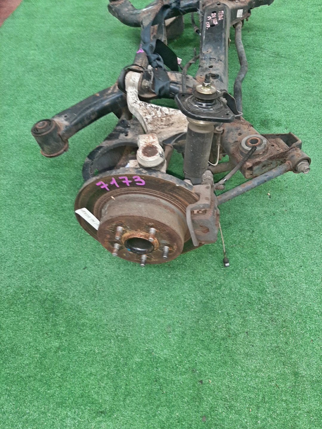 Балка задняя NISSAN TEANA J31 VQ23DE 7173 3 ракурс