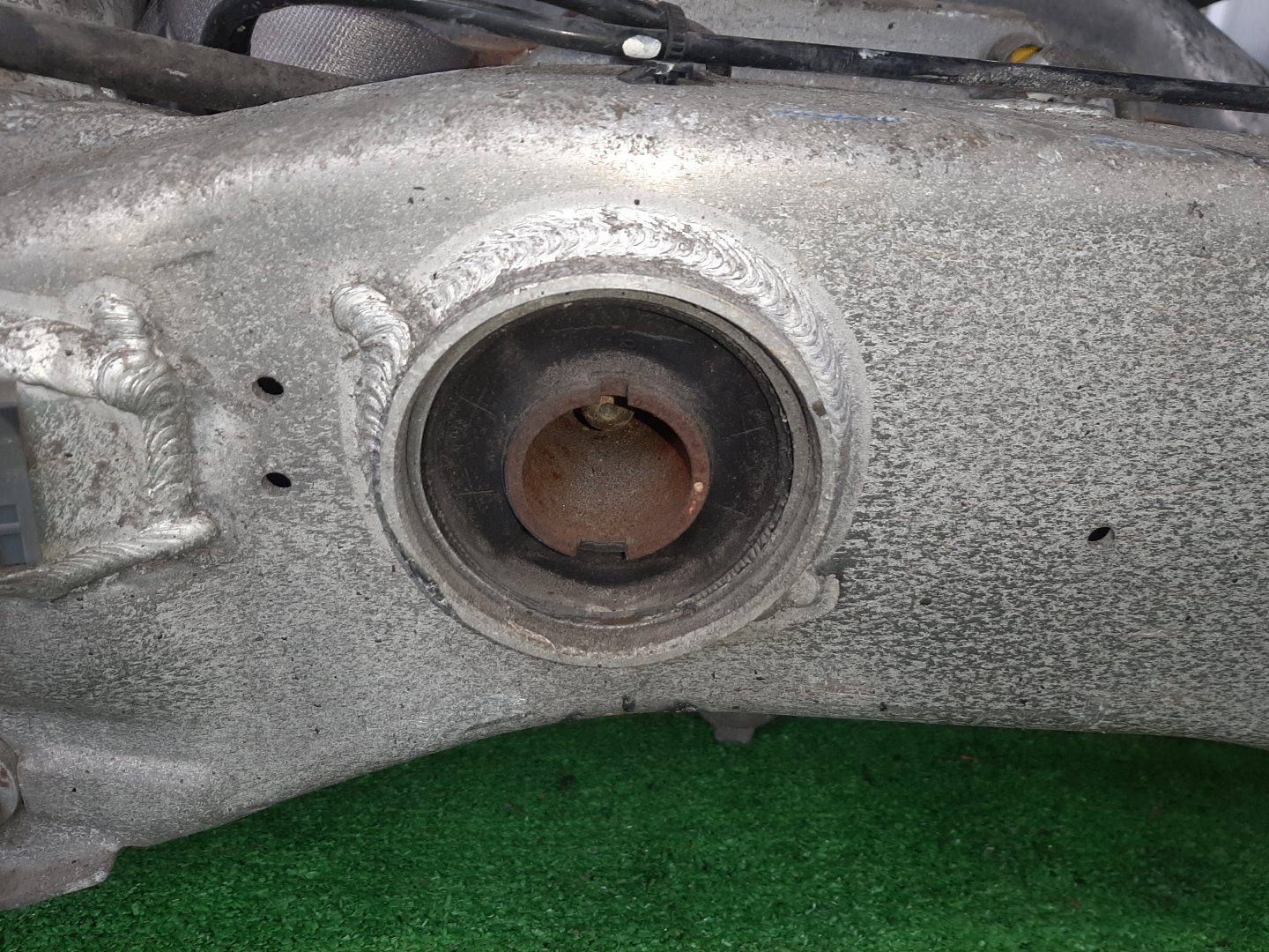 Балка задняя NISSAN SKYLINE V35 VQ25DD 7246 3 ракурс