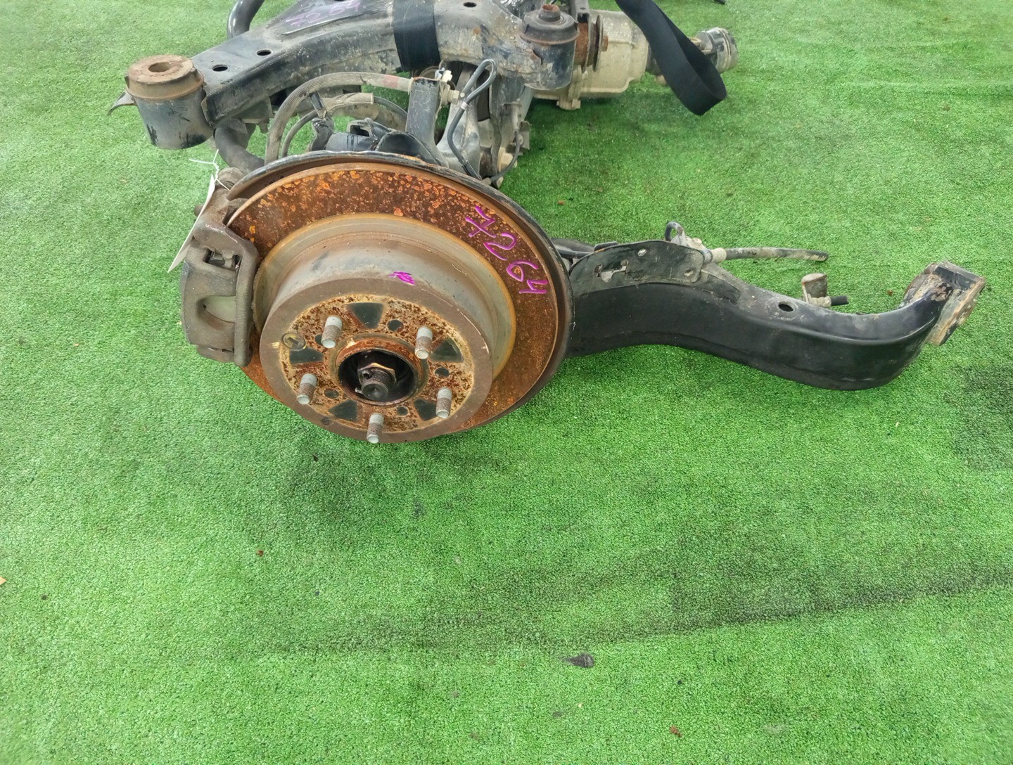 Балка задняя NISSAN SERENA NC25 MR20DE 7264 4 ракурс