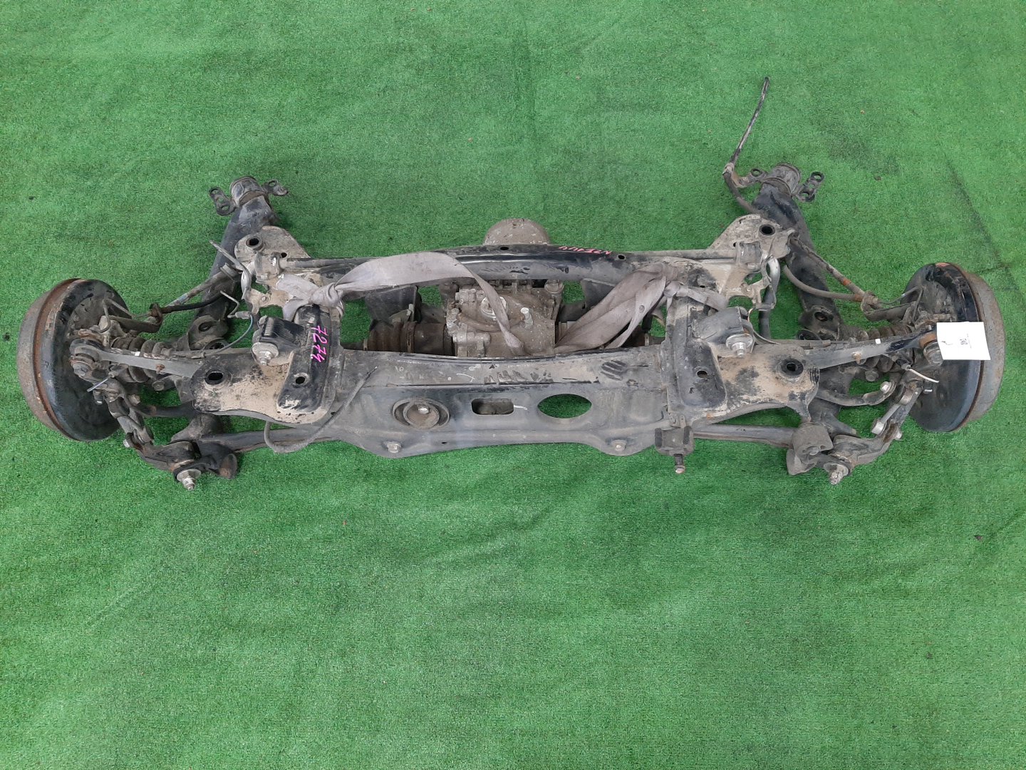 Балка задняя TOYOTA AXIO, COROLLA FIELDER, COROLLA  AXIO, FIELDER NZE144, ZRE144, ZRE144G, NZE144G 1NZ-FE, 2ZR-FAE, 2ZR-FE 7274 1 ракурс